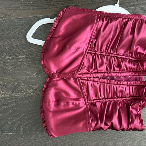 Highly sought after superdown corset - Picture 2 of 2